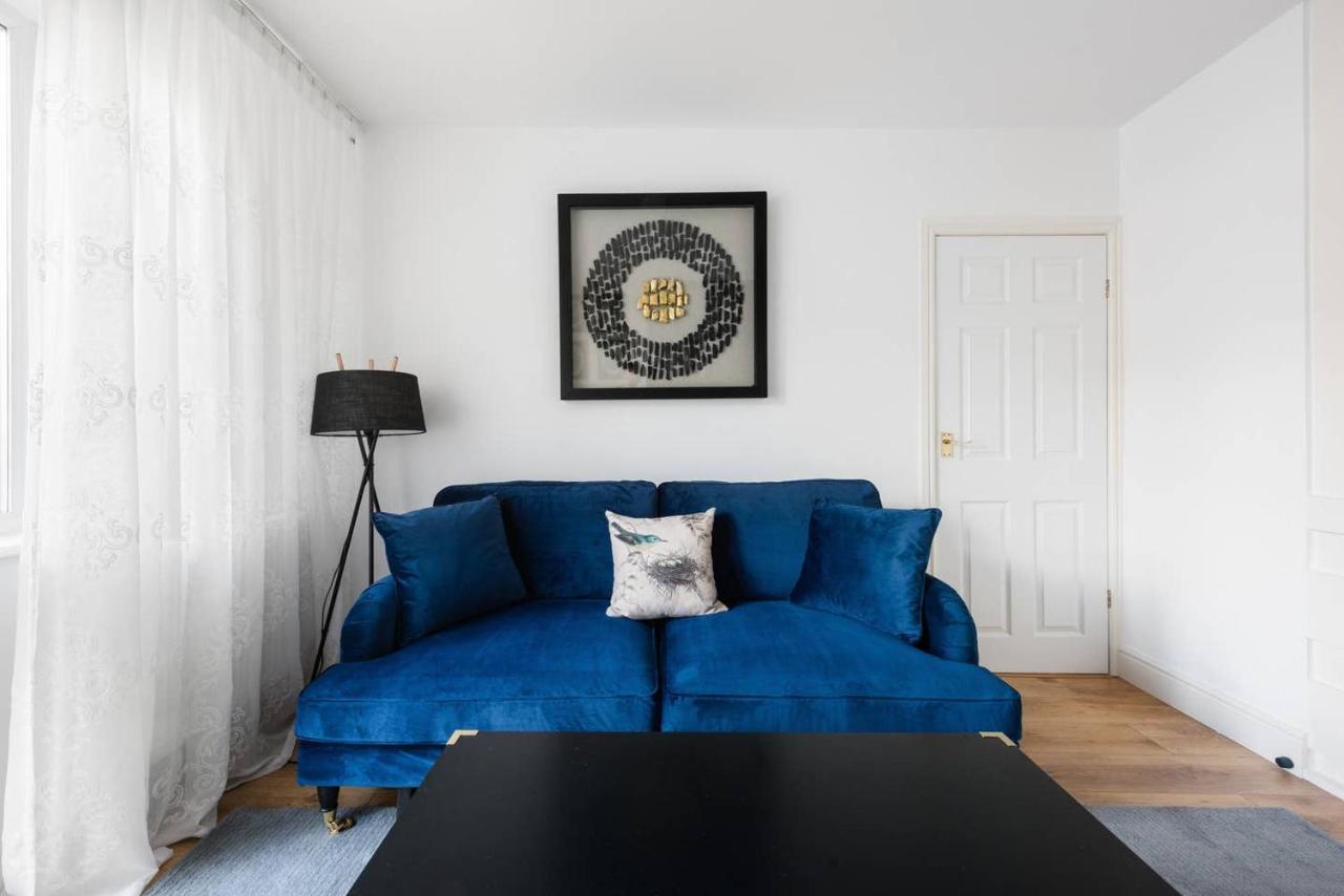 The Bluebird - One Bedroom Apartment In Watford Watford  Eksteriør bilde